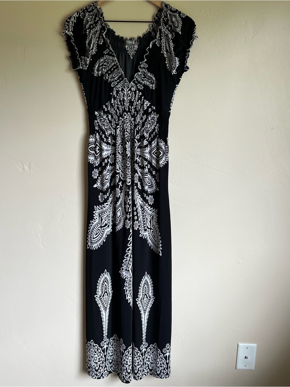 Earthbound Black & White Paisley Maxi Dress - Elegant Women's Dress